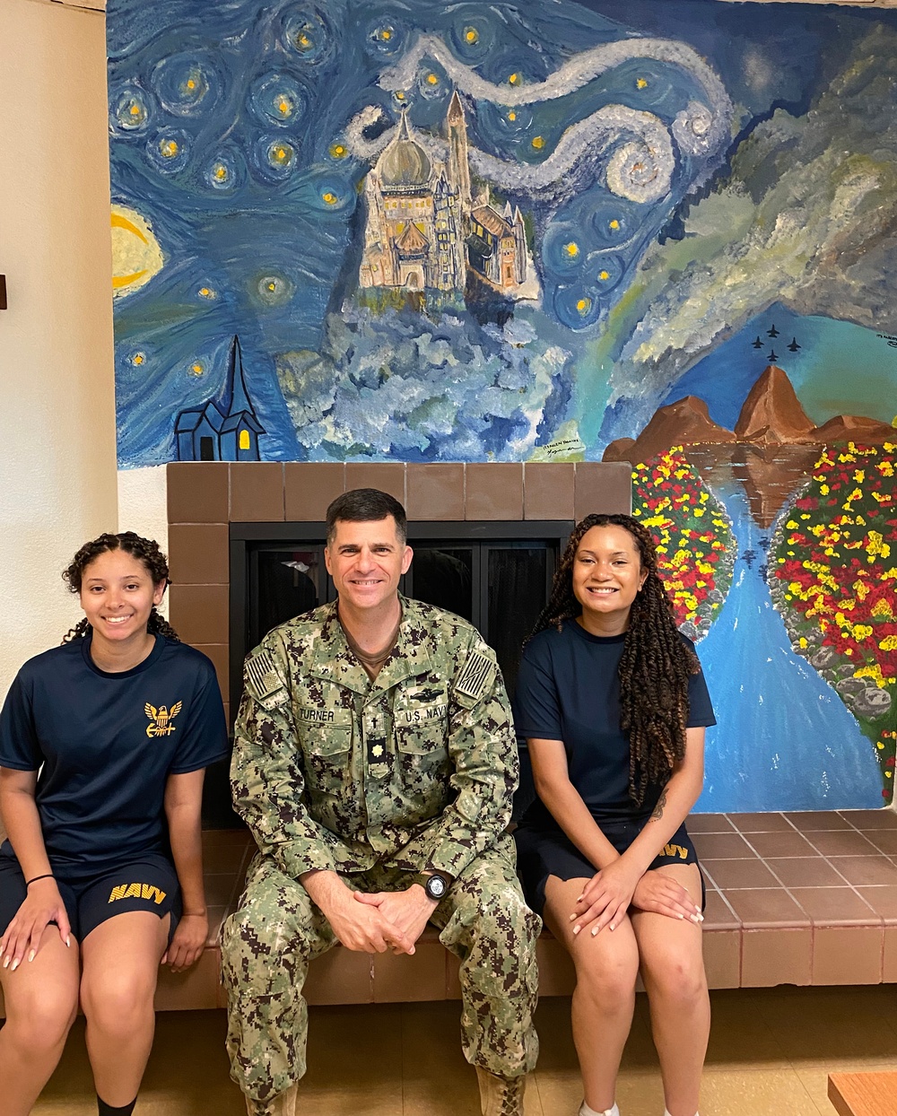 Information Warfare Students Create Mural for Base Chapel