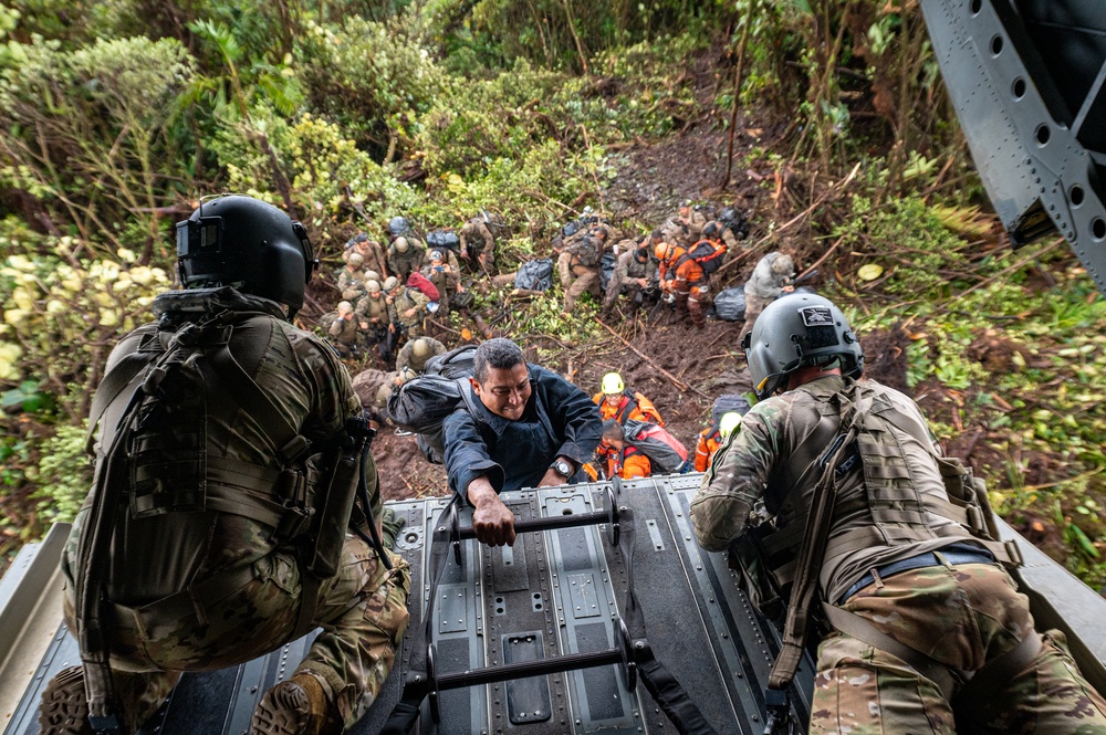 JTF-Bravo Soldiers, Airmen respond to crashed Panamanian aeronaval helicopter