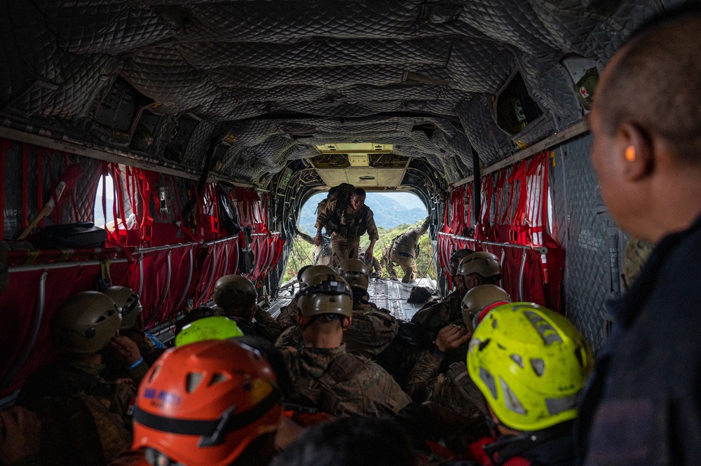 JTF-Bravo Soldiers, Airmen respond to crashed Panamanian aeronaval helicopter