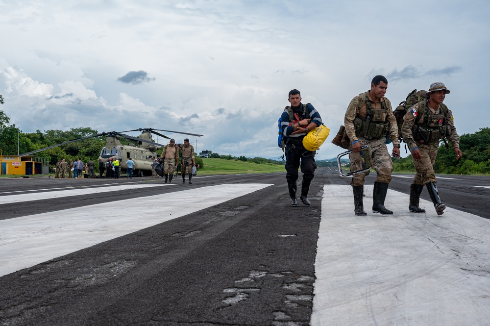 JTF-Bravo Soldiers, Airmen respond to crashed Panamanian aeronaval helicopter