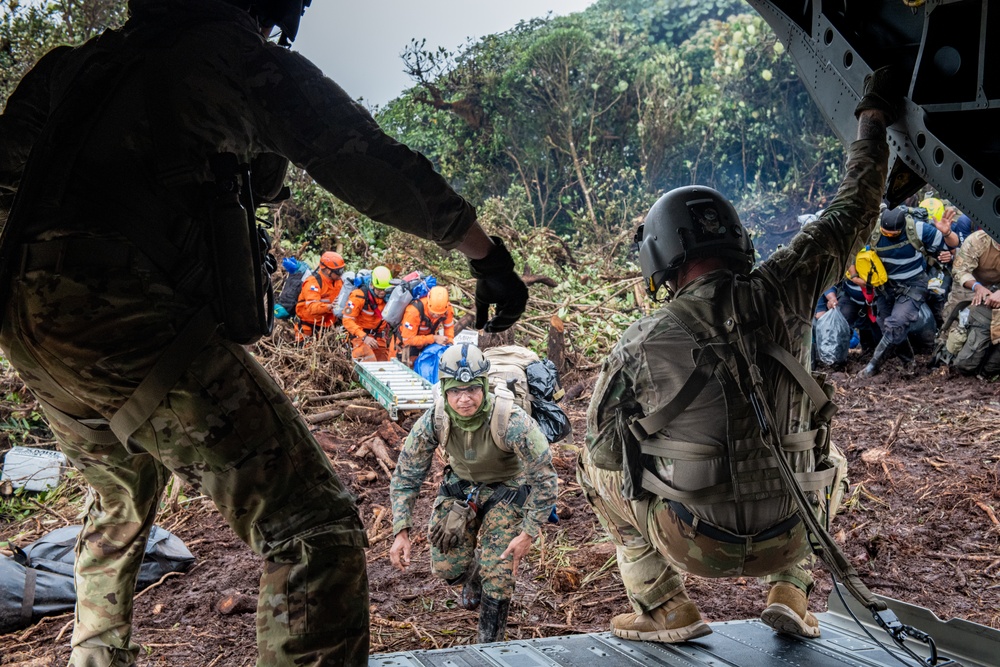 JTF-Bravo Soldiers, Airmen respond to crashed Panamanian aeronaval helicopter