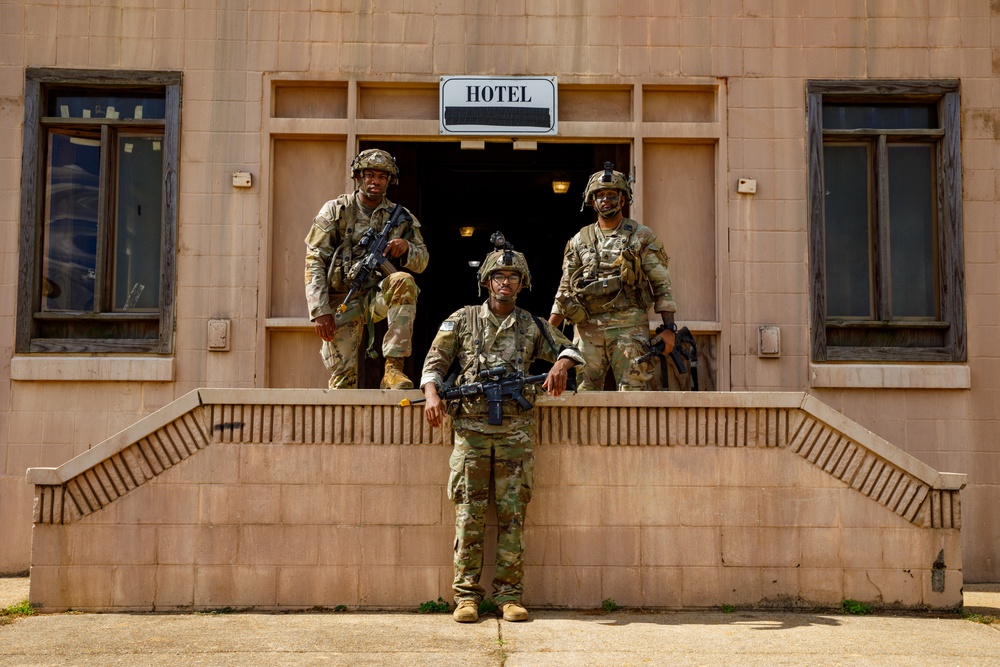 JRTC Rotation 23-10 Training Day 2, 2 BCT Paratroopers participate in JRTC operations