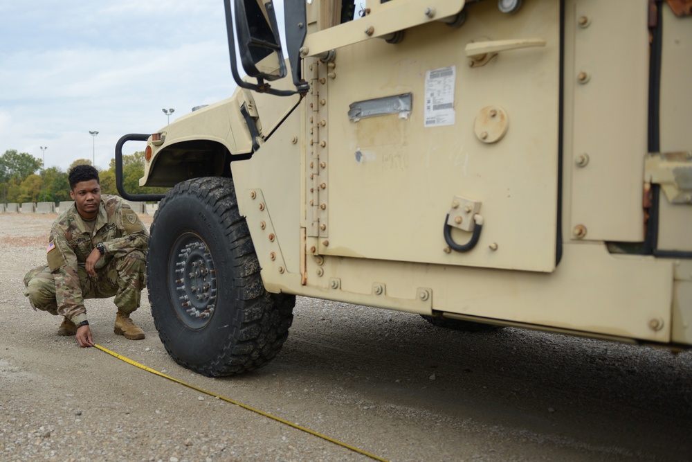 38th Infantry Division soldiers hone rail, air loading skills