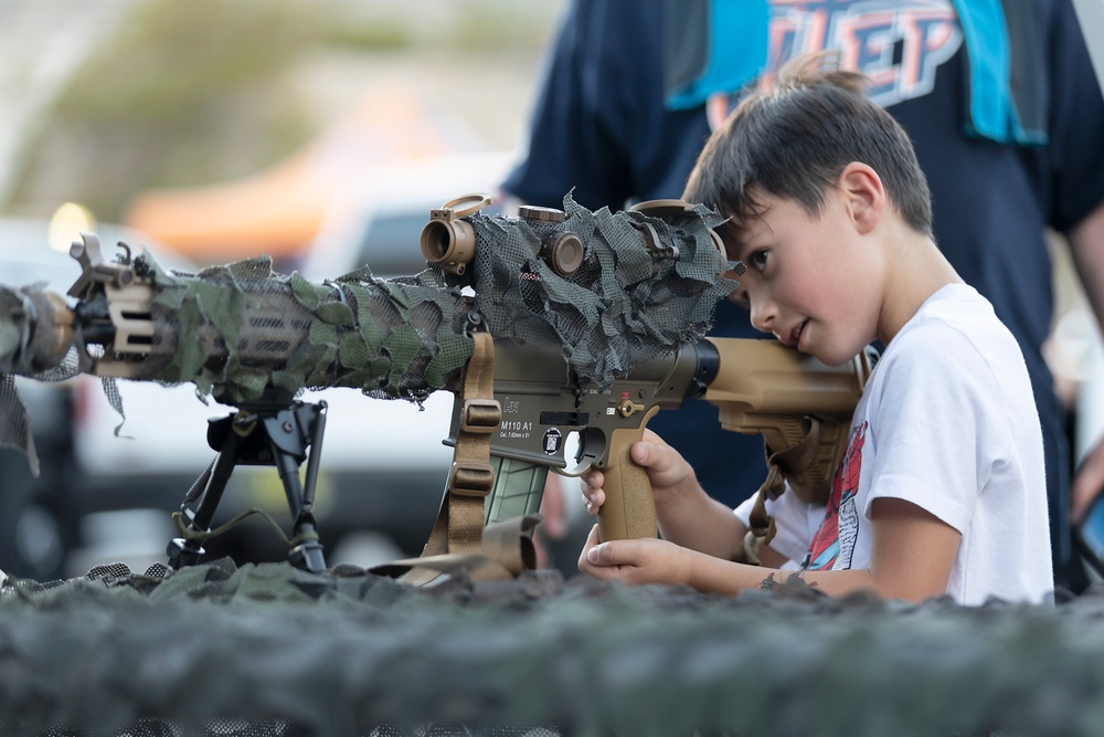 Bliss Soldiers, regional first responders center stage during UTEP '915 Heroes Night' football game