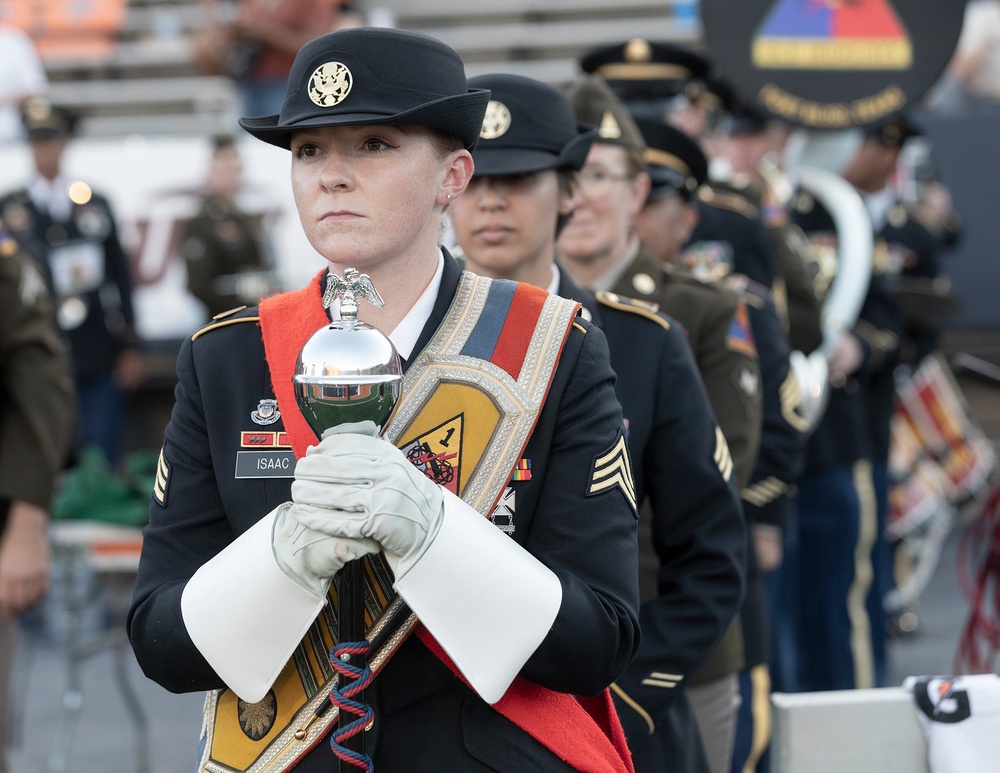 Bliss Soldiers, regional first responders center stage during UTEP '915 Heroes Night' football game