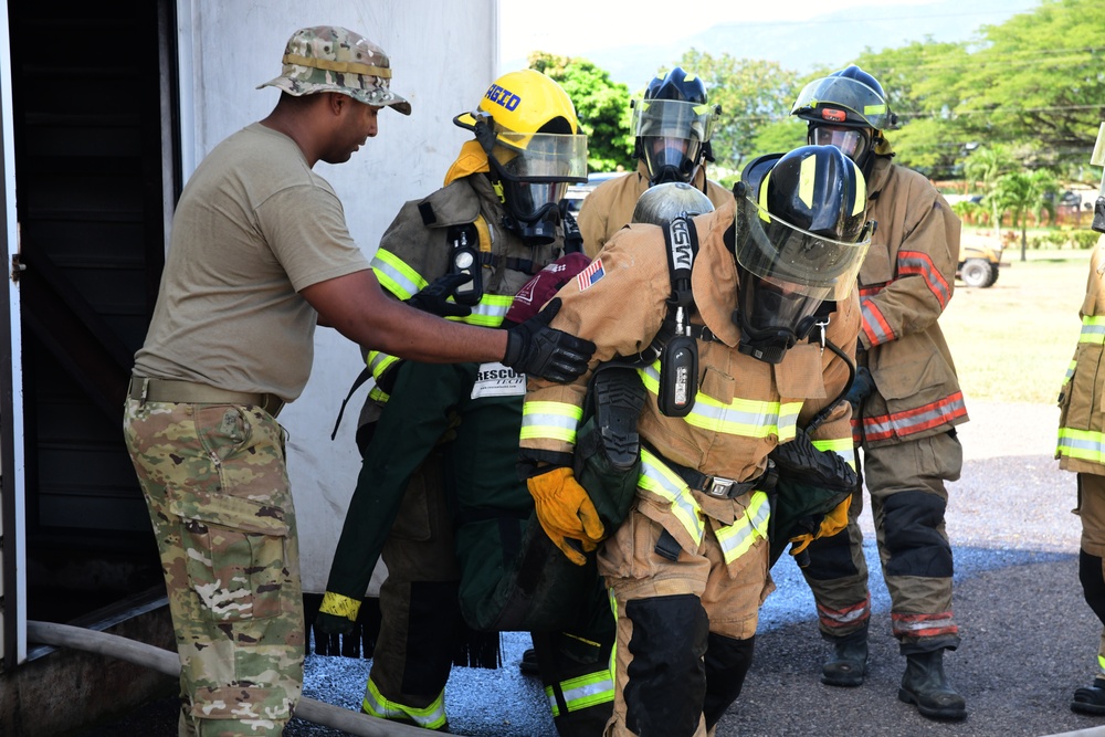 CENTAM SMOKE trains Central American firefighters