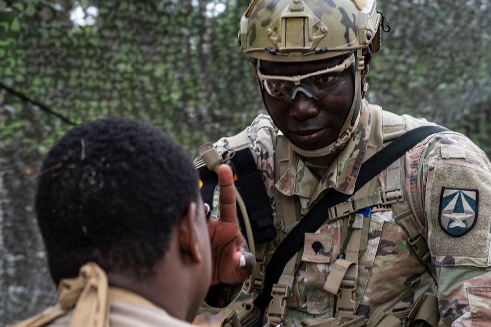 Health monitoring system featured during Army-wide Best Squad Competition – USAMMDA team provides critical real-time health data for Best Squad planners