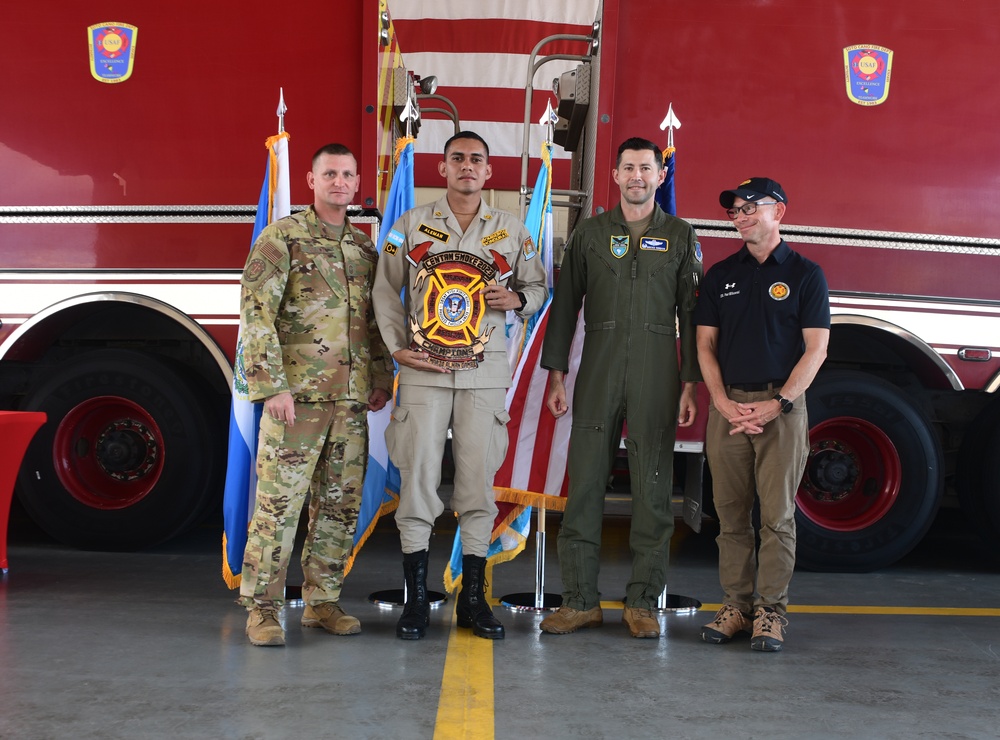 CENTAM SMOKE trains Central American firefighters