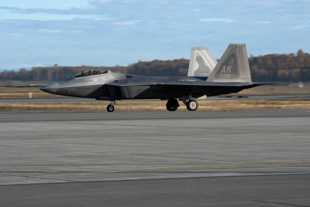 Alaska F-22 Raptors support Global Strike Task Force