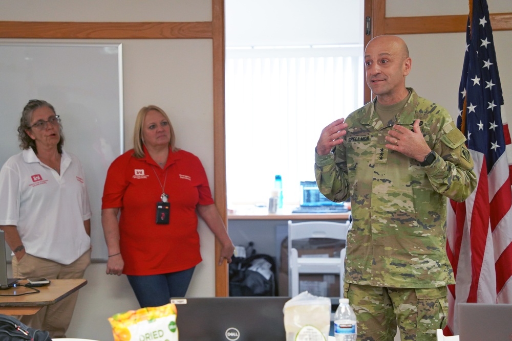 Chief of Engineers applauds Maui Recovery Field Office team