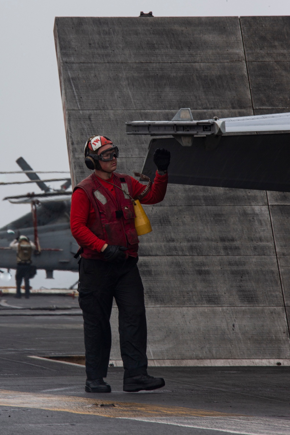 VFA-37 F/A-18E Launch Preparations