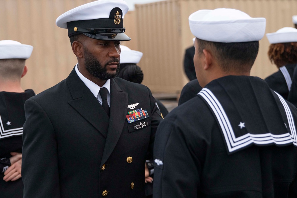 USS Air Dept Conducts Uniform Inspection