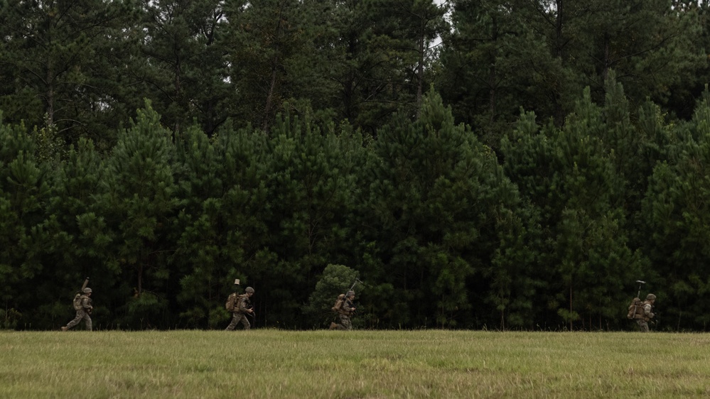 SIGINT Marines with the 24th MEU Conduct Direction Finding Exercise