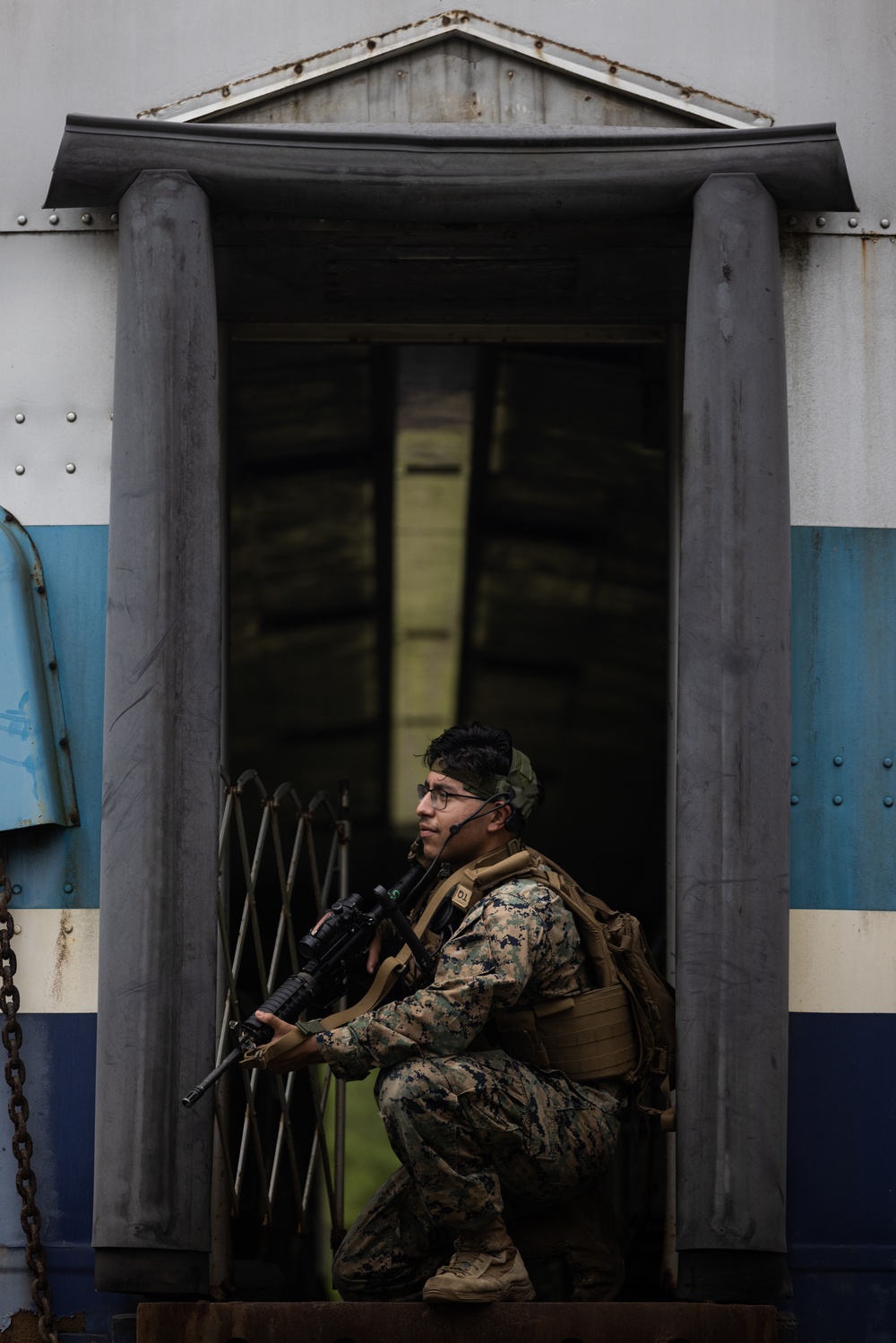 SIGINT Marines with the 24th MEU Conduct Direction Finding Exercise