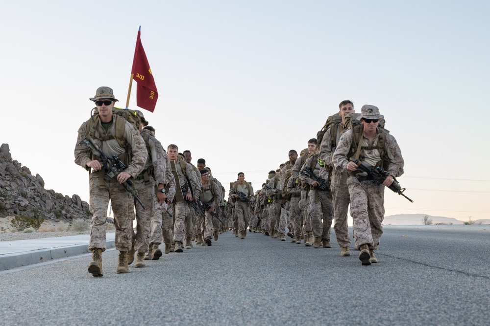 3/11 Marines complete 9-mile hike during deployment workup