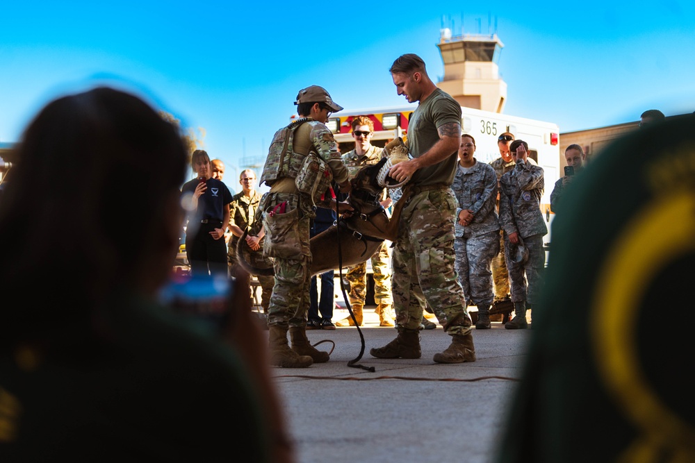 Luke Hosts West Valley JROTC Cadets for Career Expo