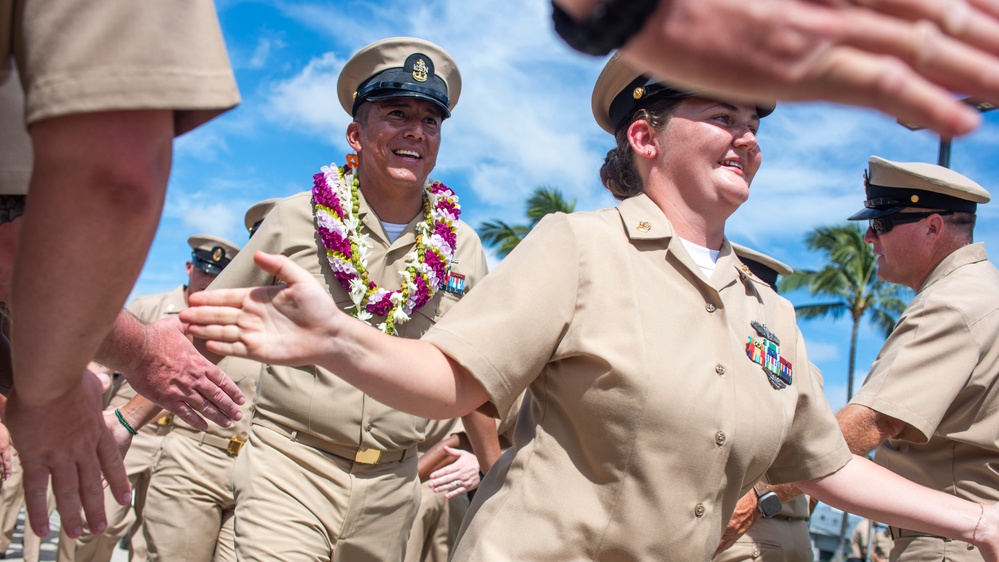 Pacific Submarine Force Chief pinning ceremony