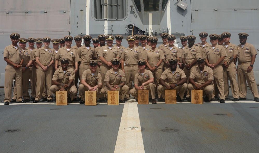 USS Dewey (DDG 105) Holds Chief Pinning Ceremony