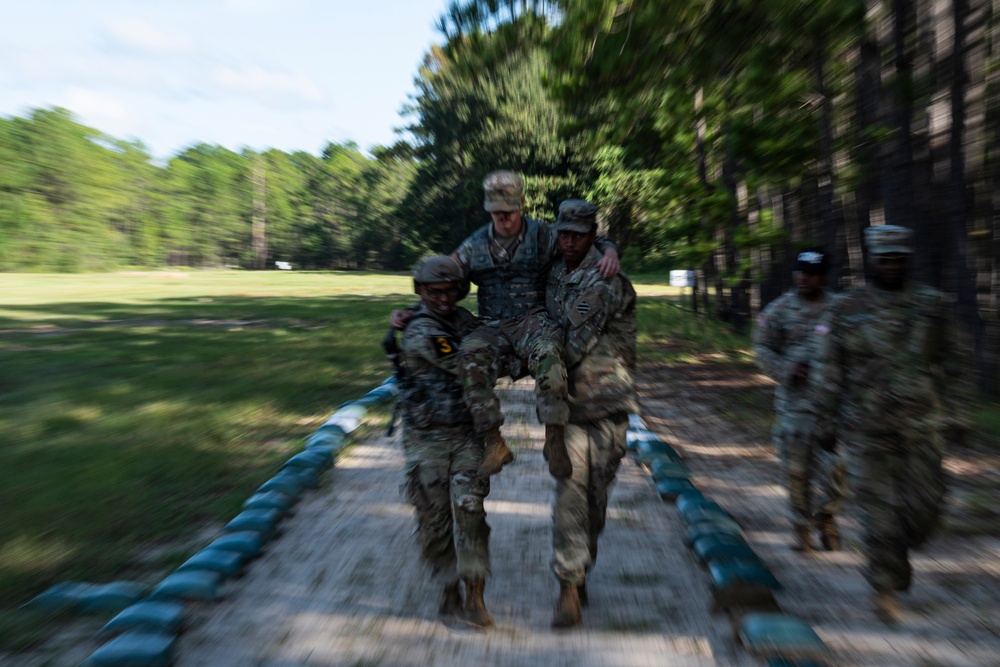 Futures Command Best Squad completes medical lanes testing – HRAPS a featured tech during Army-wide competition