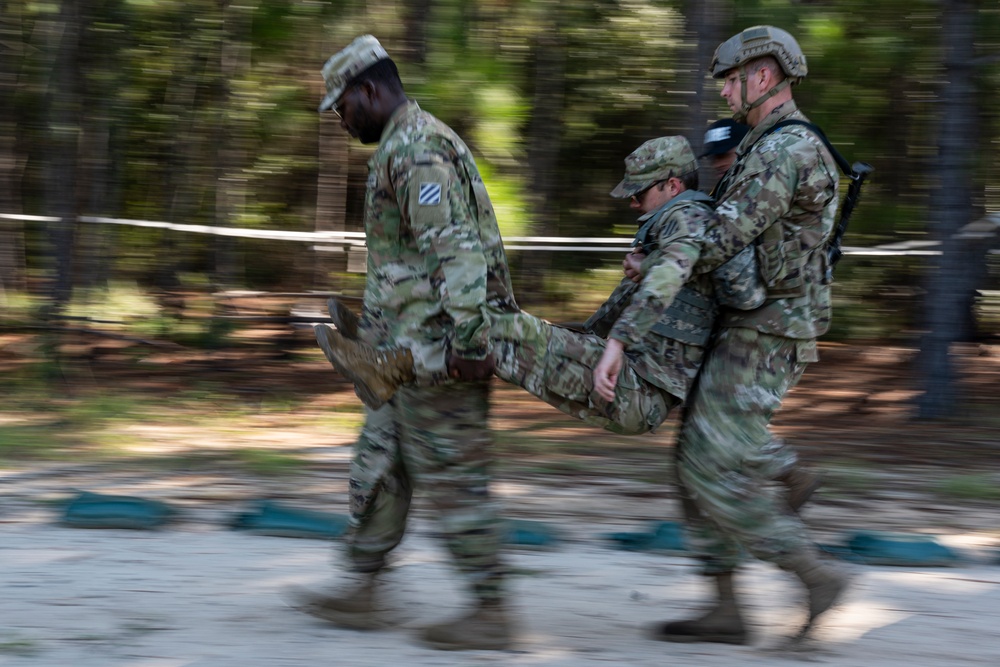 Futures Command Best Squad completes medical lanes testing – HRAPS a featured tech during Army-wide competition