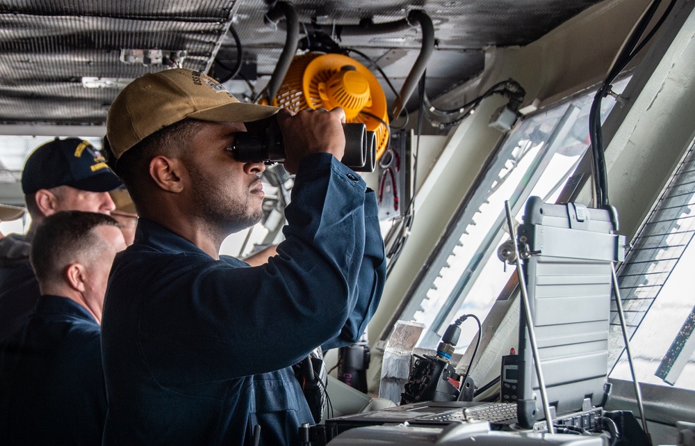 USS Ronald Reagan (CVN 76) departs from Yokosuka, Japan