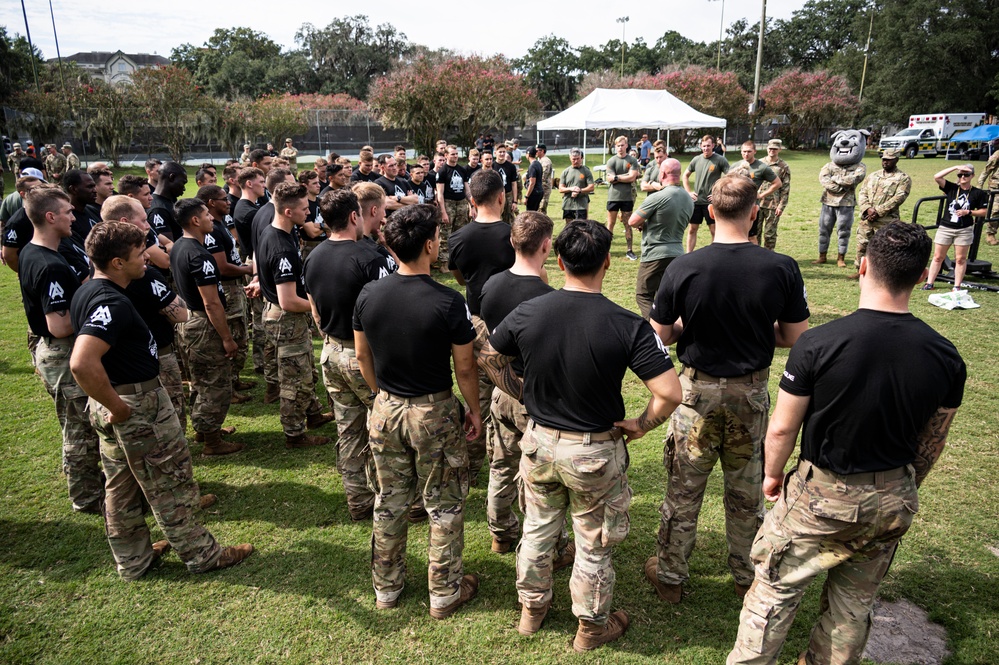 Army Futures Command 2023 Best Squad team competes during community event - prime time for HRAPS assessment in Savannah’s historic Forsyth Park