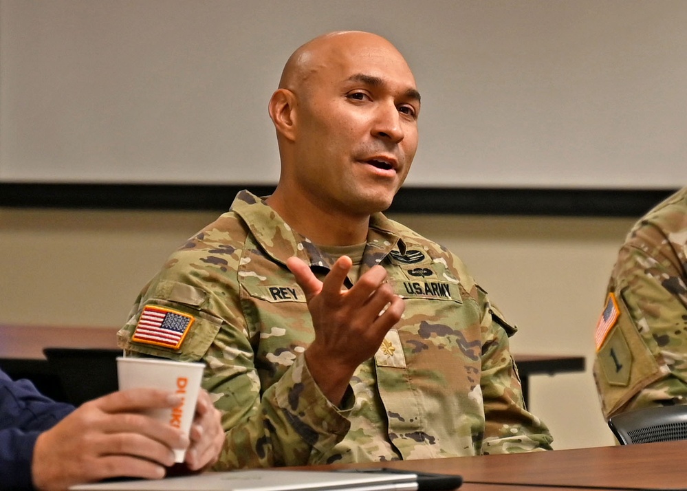 NH National Guard hosts congressional staffers at aviation facility