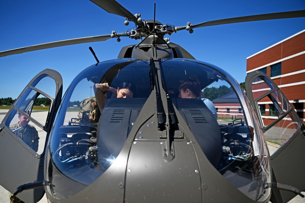 NH National Guard hosts congressional staffers at aviation facility
