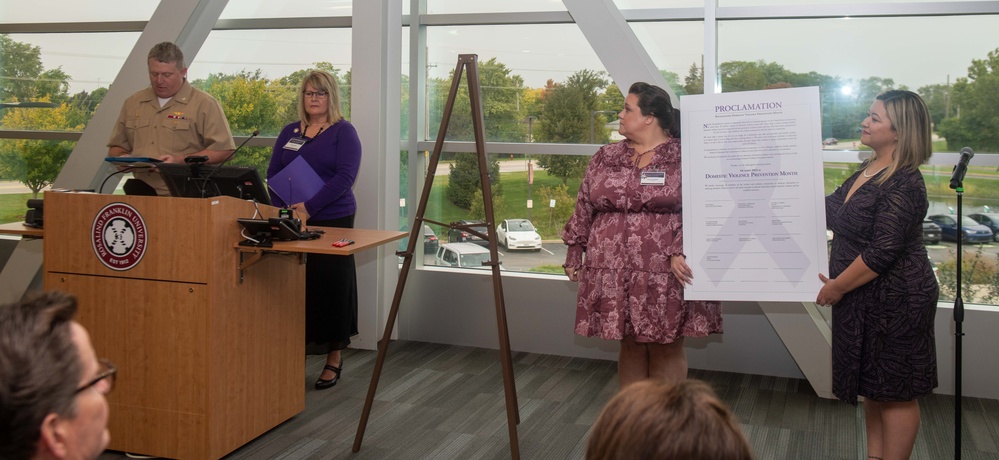 Great Lakes Joins with Local Officials on DVAM Event