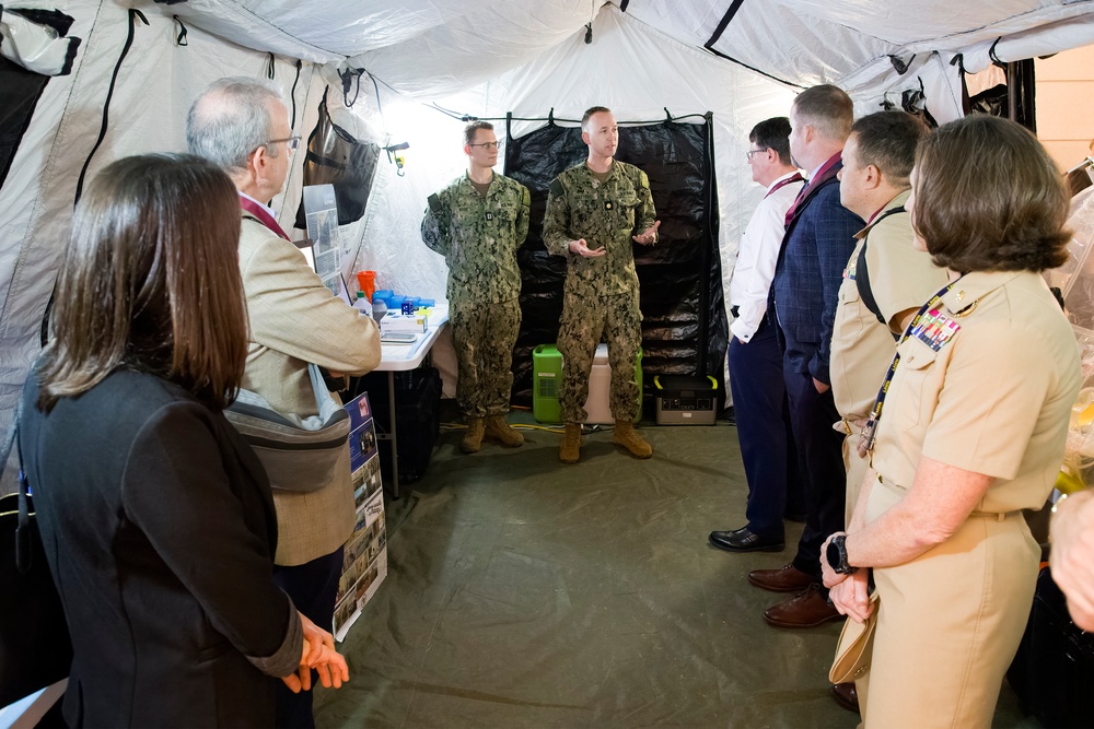 NMRC Hosts DHA Research &amp; Engineering Leadership and Staff