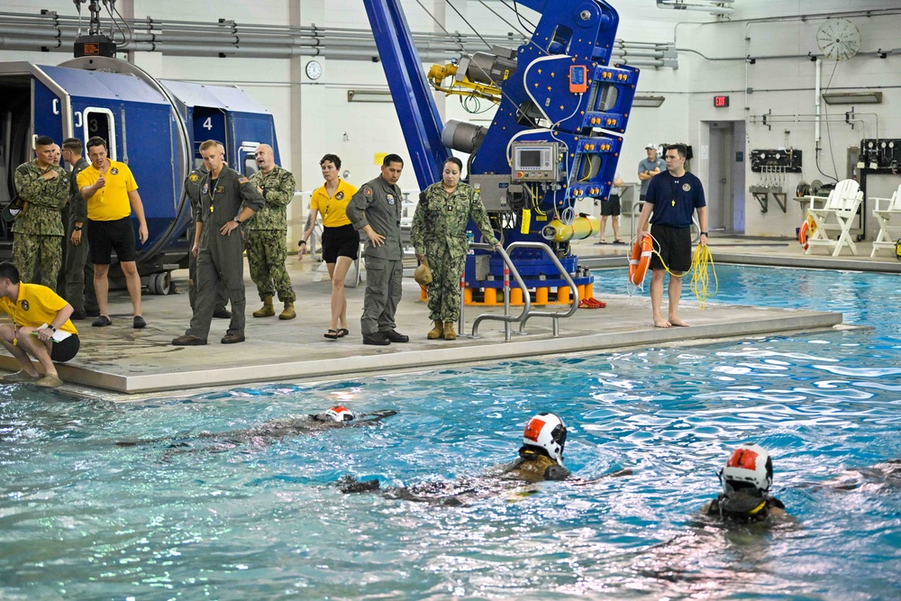 NMFSC Commander visit NMOTC Pensacola