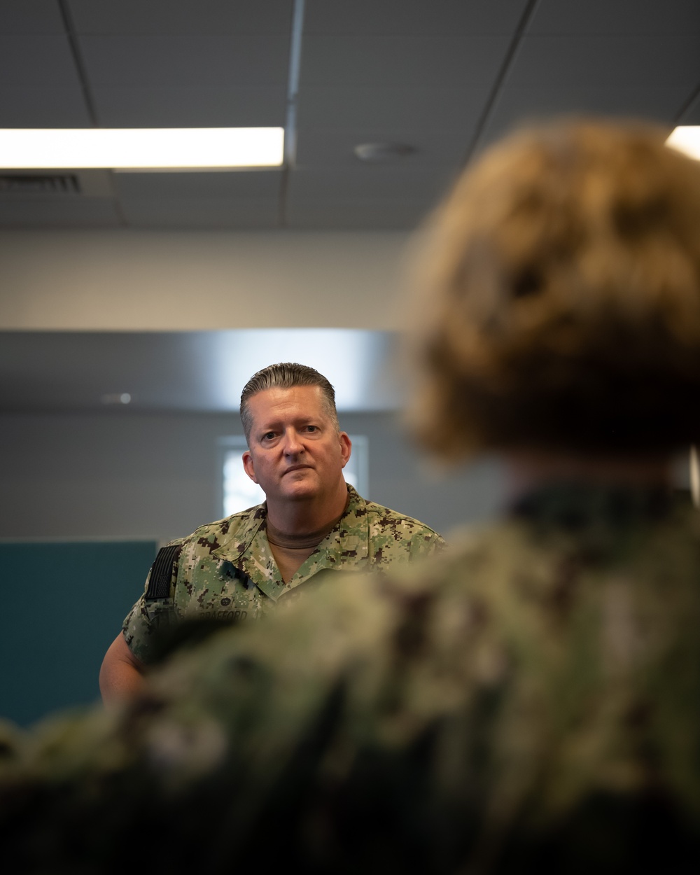 NMFSC Commander visits NMOTC Pensacola