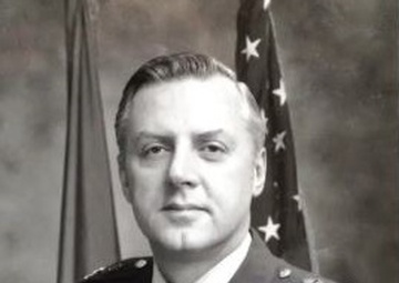 Colonel Short Institutes Tactical Training at USAISD (30 OCT 1981)