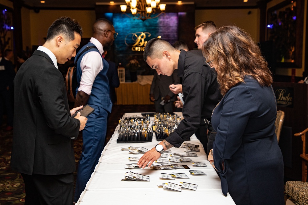 III MEF, MCIPAC Marines attend Fifth Annual Marine Corps Association Okinawa Professional Dinner