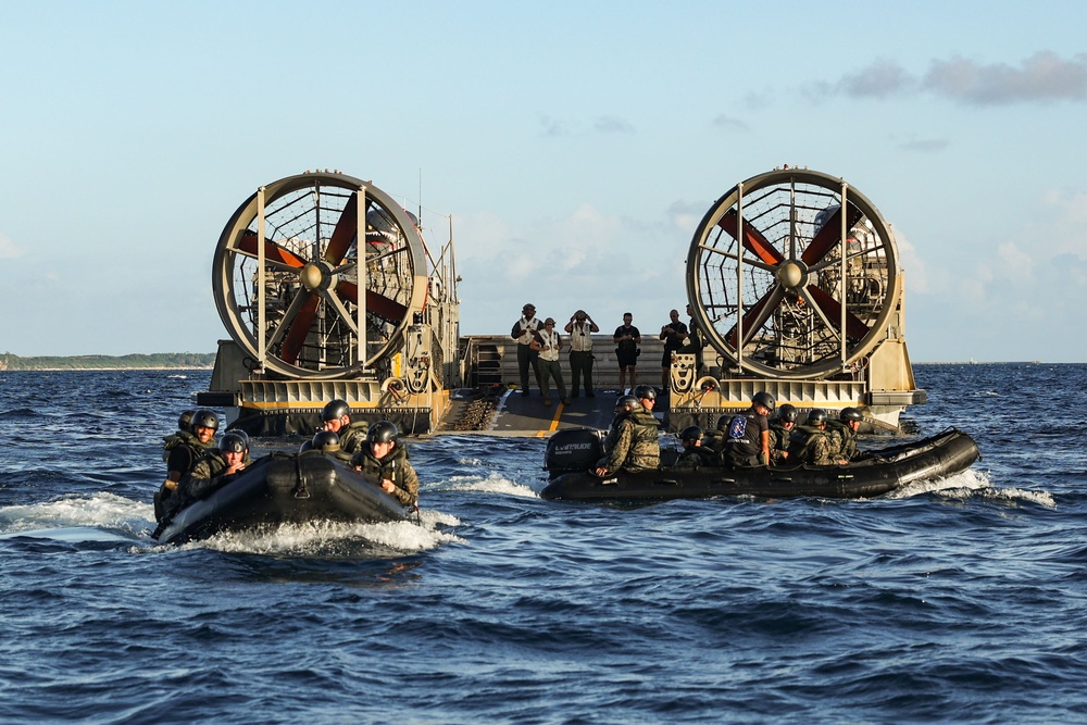 III MEF enhances amphibious capabilities