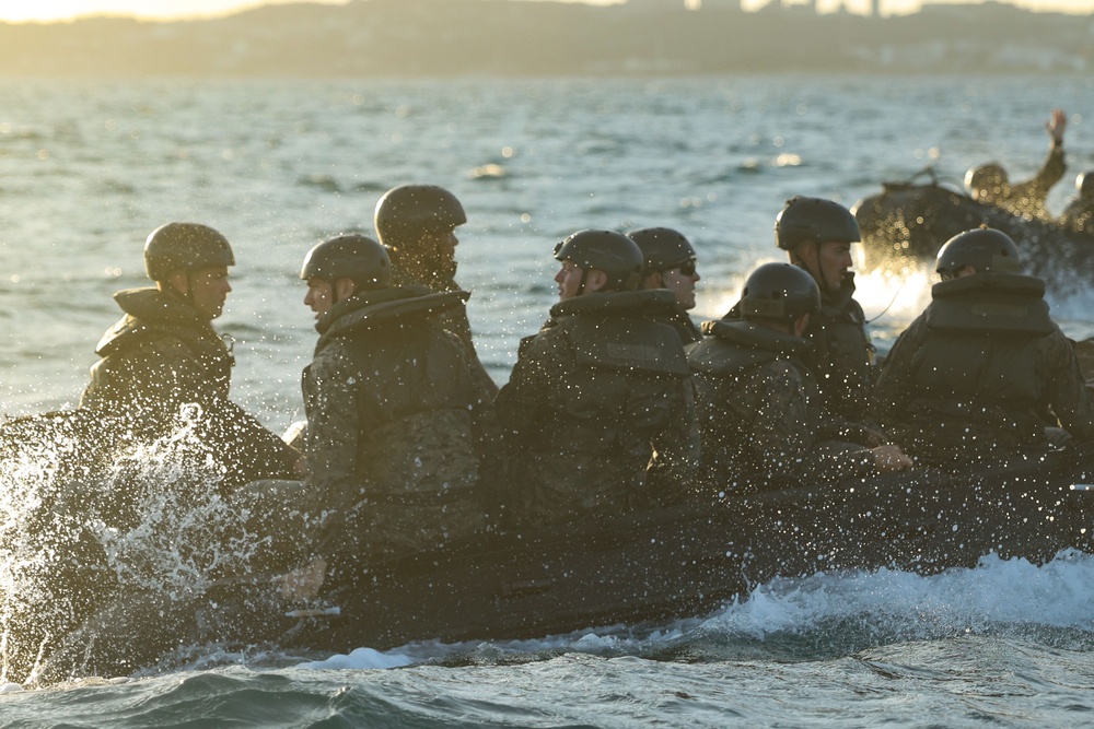 III MEF enhances amphibious capabilities