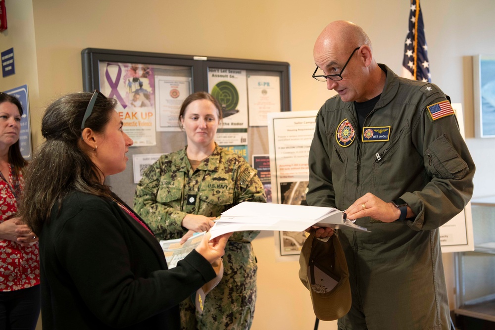 Rear Adm. McCall Visits Portsmouth Naval Shipyard