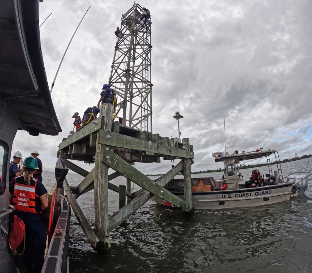 Coast Guard Aids to Navigation Team St. Petersburg fixes aid