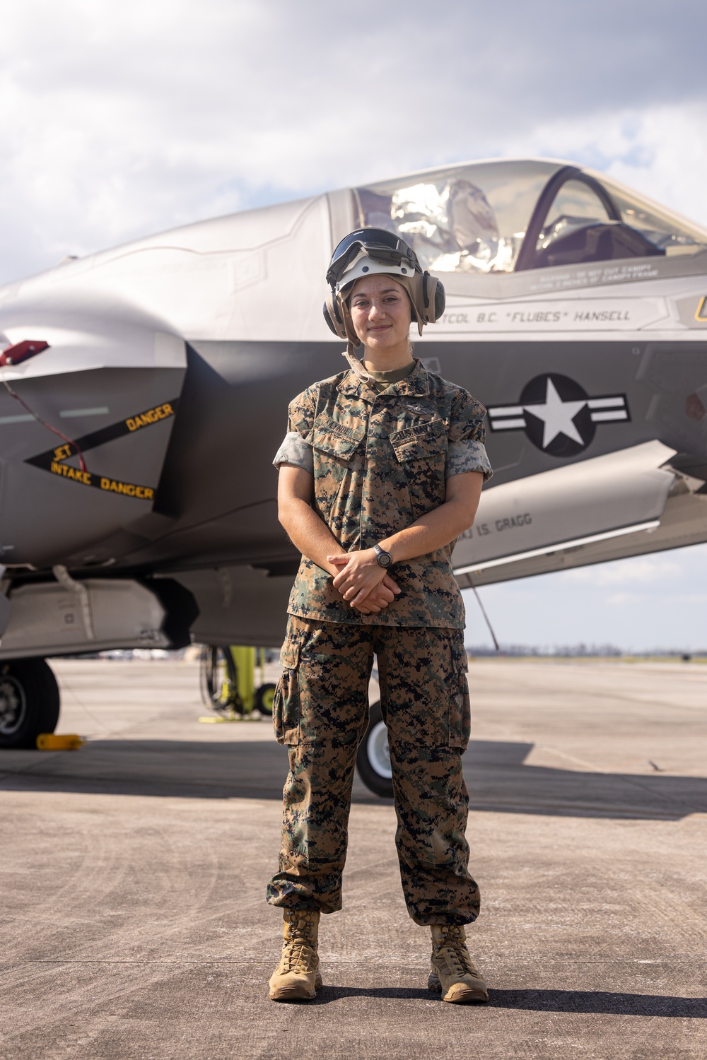 Marine Fighter Attack Squadron (VMFA) 542 portraits