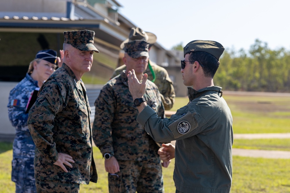MARFORPAC commanding general visits MRF-D
