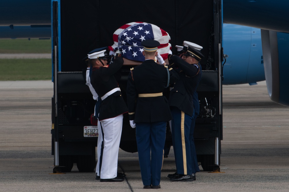 Senator Feinstein’s Departure from Joint Base Andrews