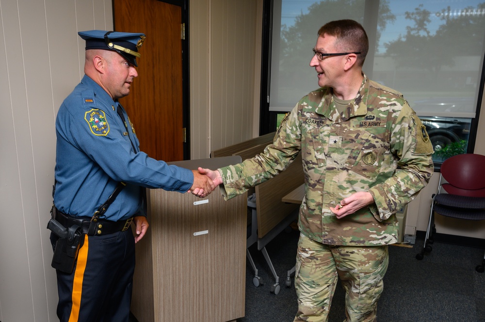 Director of the NJNG Joint Staff recognizes Sea Girt PD