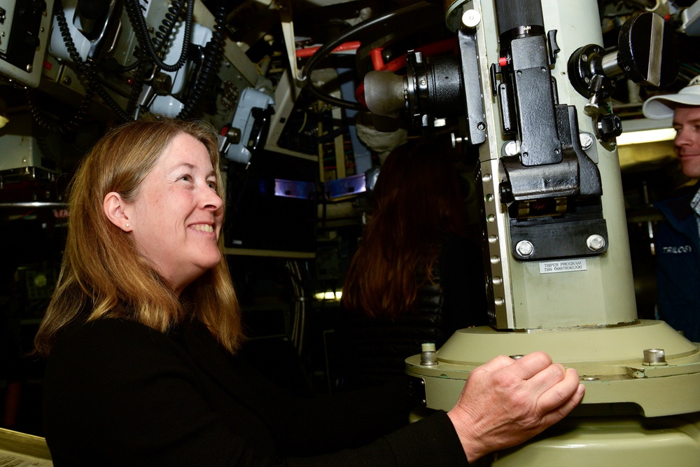 Ship's Sponsor Visits USS Henry M. Jackson (SSBN 730)