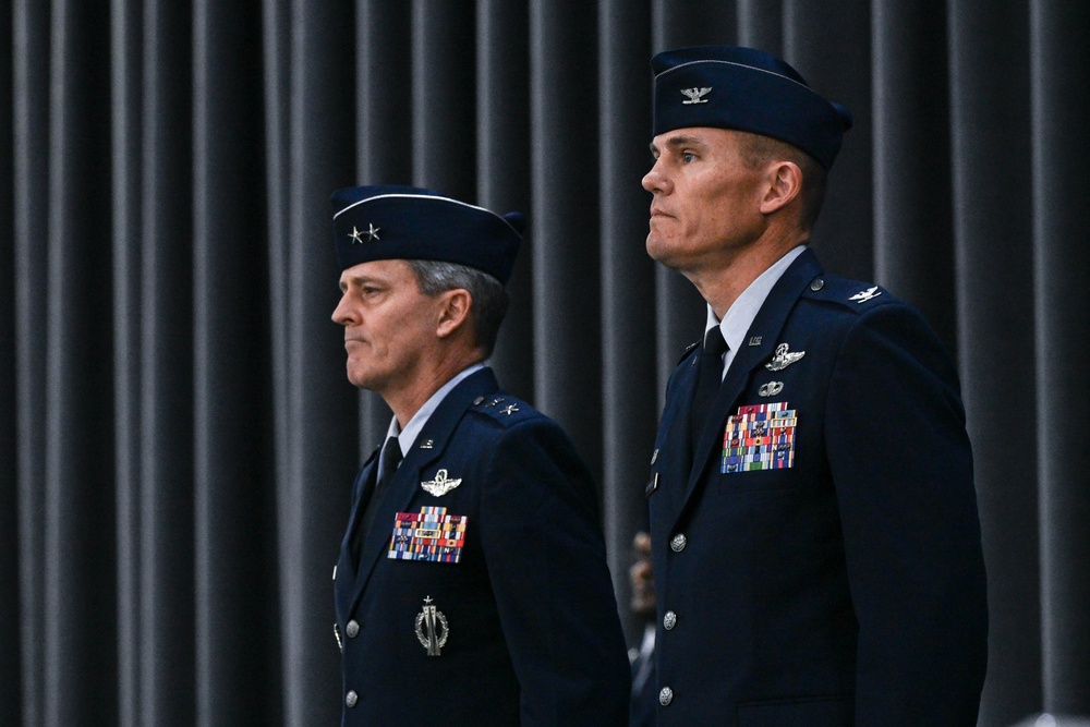 2nd Bomb Wing welcomes new commander