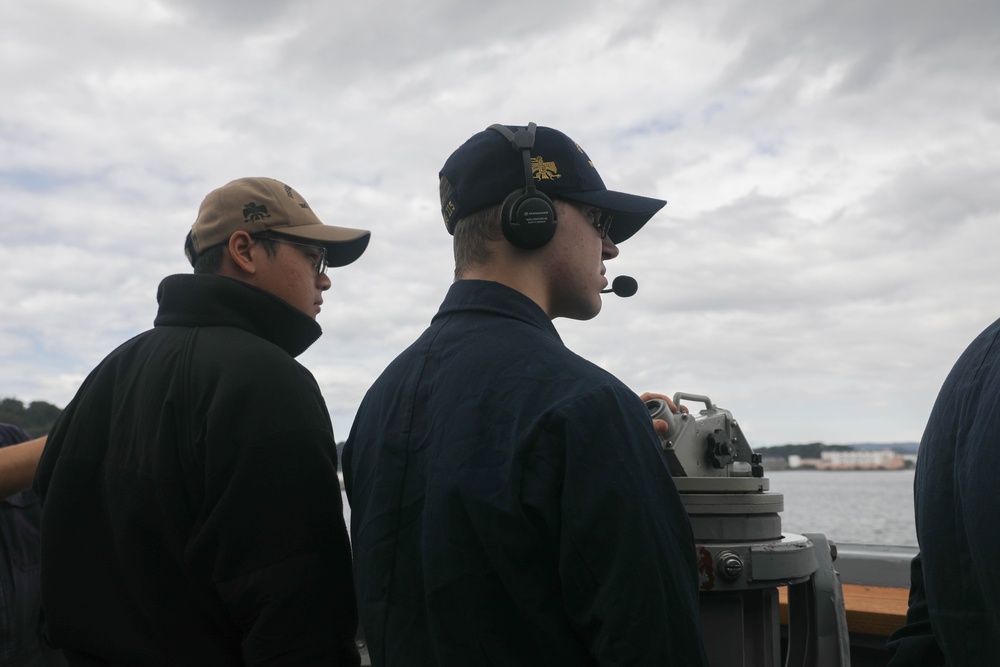 USS Rafael Peralta Carries Out Sea and Anchor Detail in Yokosuka, Japan