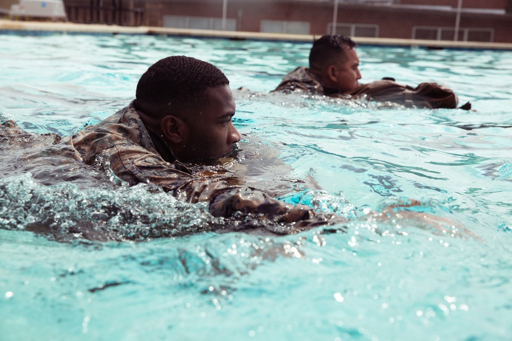 Marines Aboard MCLB Albany Conduct Swim Qual