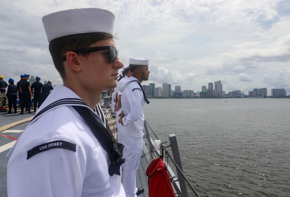 USS Dewey (DDG 105) Arrives in Manila for Sama Sama 2023