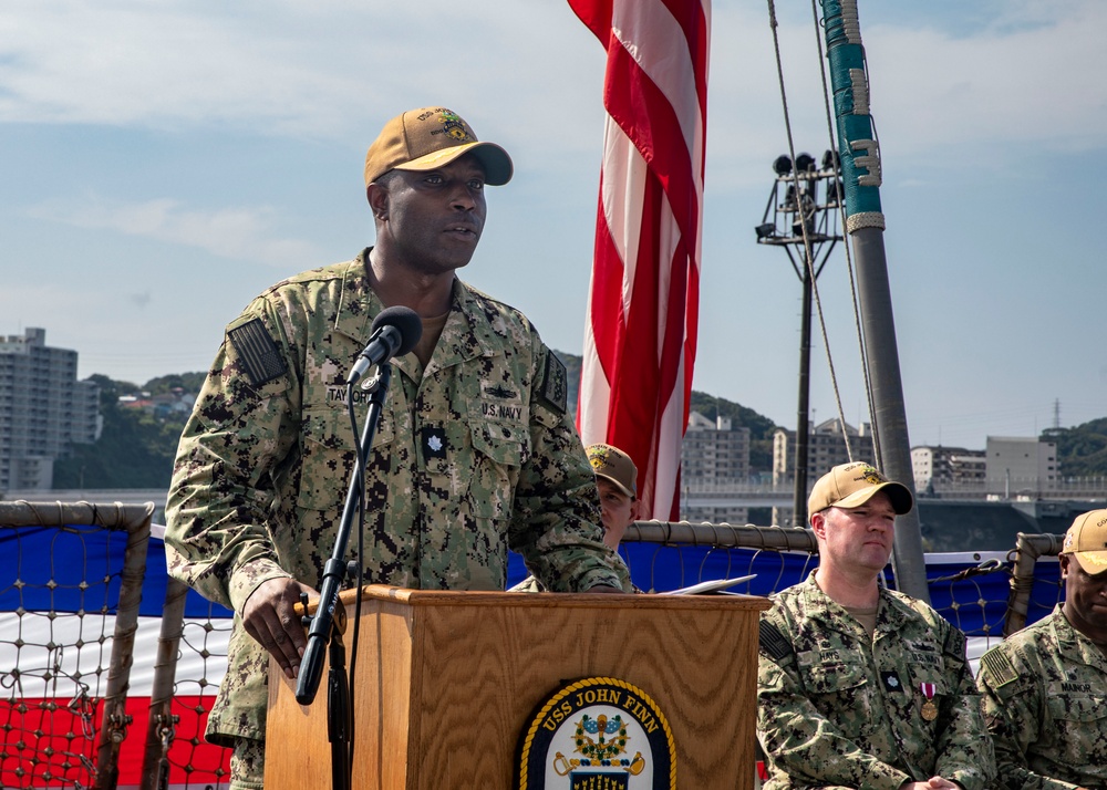 USS John Finn (DDG 113) Conducts Change of Command Ceremony, Sept. 20