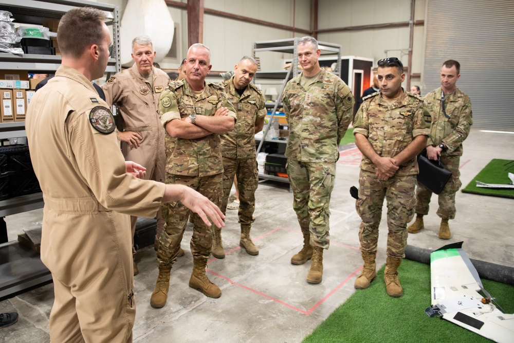 Lebanese Armed Forces Air Force commander visits AUAB