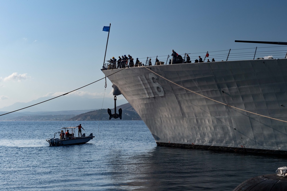 USS Thomas Hudner (DDG 116) visits NSA Souda Bay